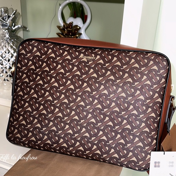 Authentic Burberry men bag - Picture 12 of 16